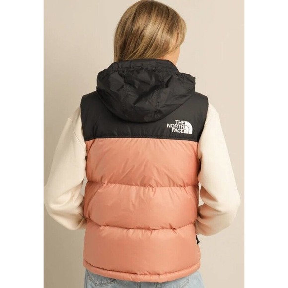 The North Face Women's Nuptse Pink & Black 700 Fill Puffer Vest Size Medium - Picture 6 of 12